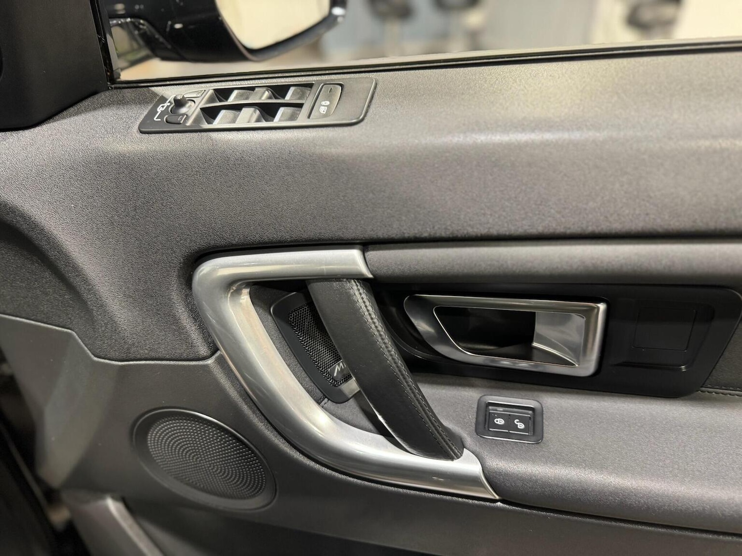 Used Land Rover Discovery Sport 2018 for sale - 77638624: Photo 14