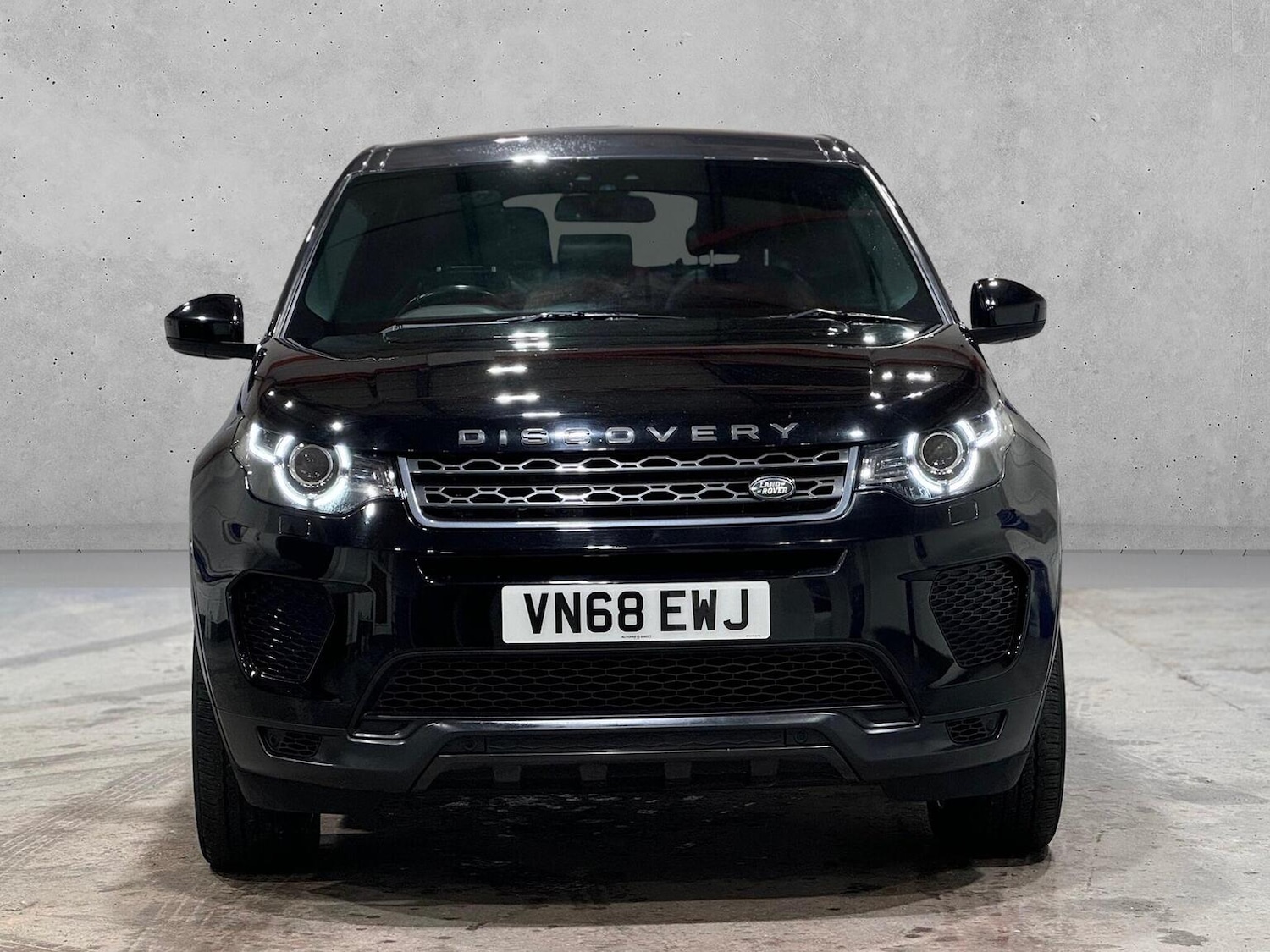 Used Land Rover Discovery Sport 2018 for sale - 77638624: Photo 2