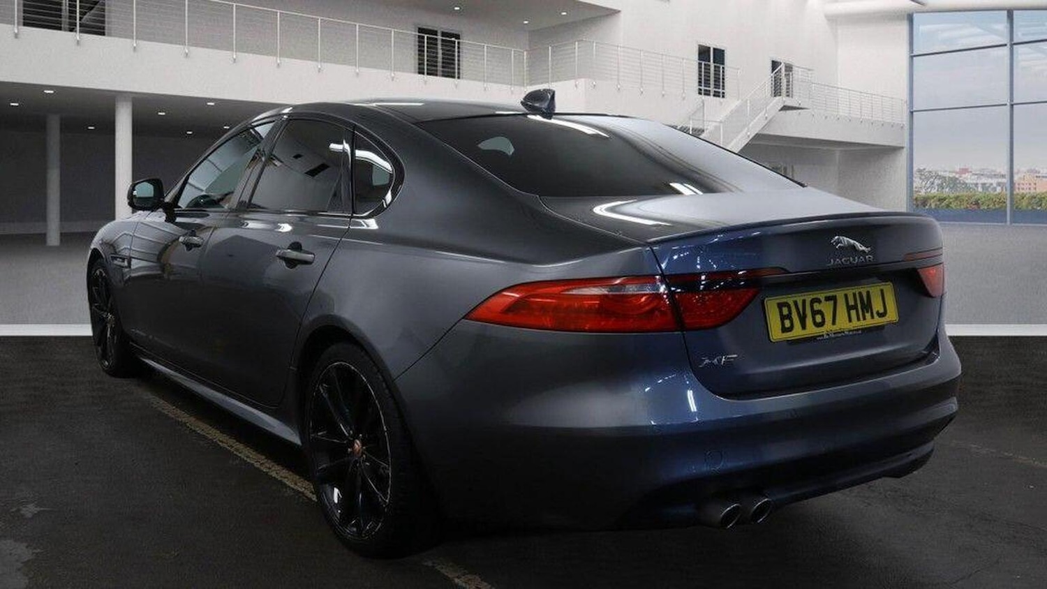 Used Jaguar XF 2017 for sale - 77313944: Photo 3