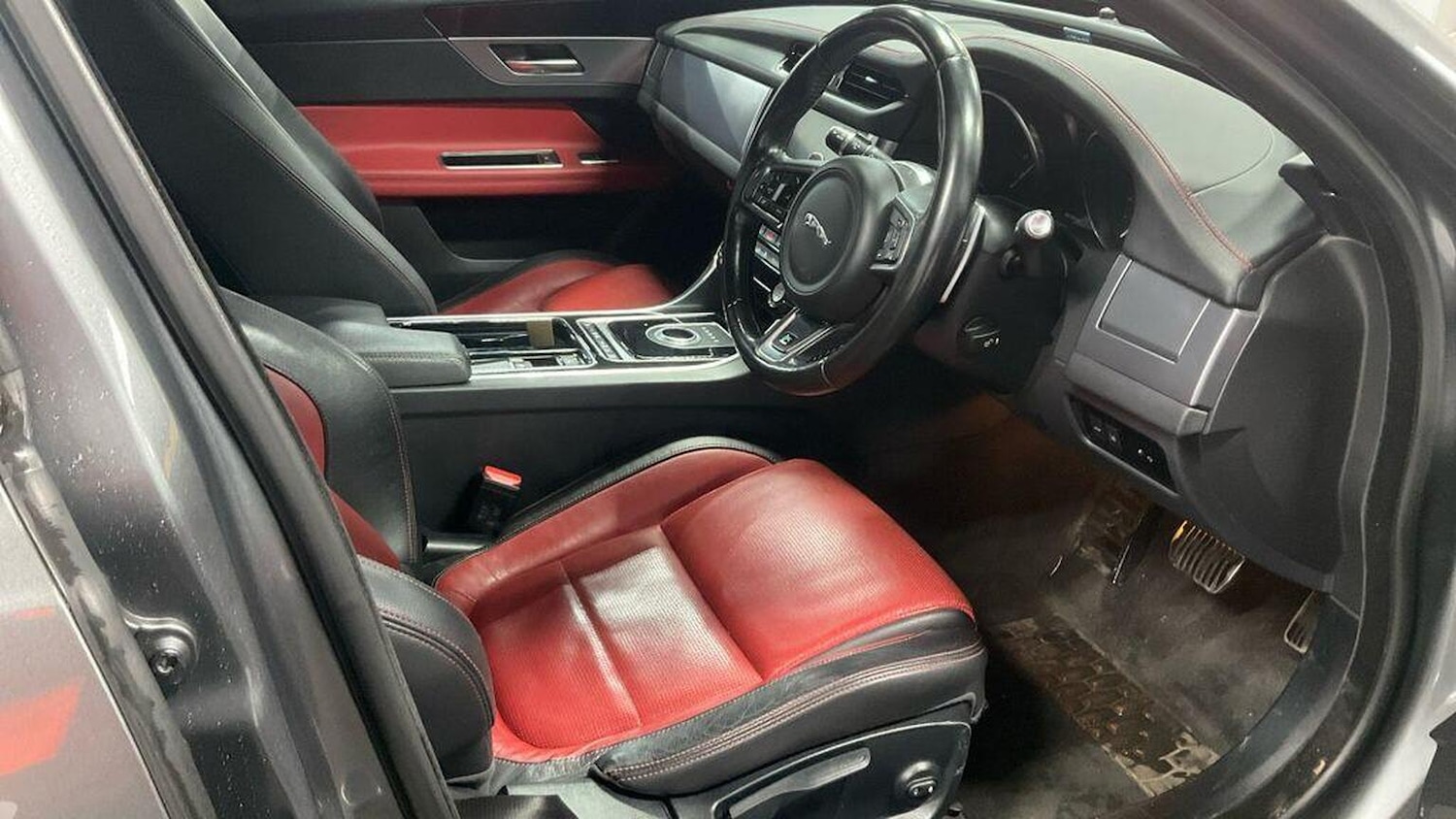 Used Jaguar XF 2017 for sale - 77313944: Photo 6