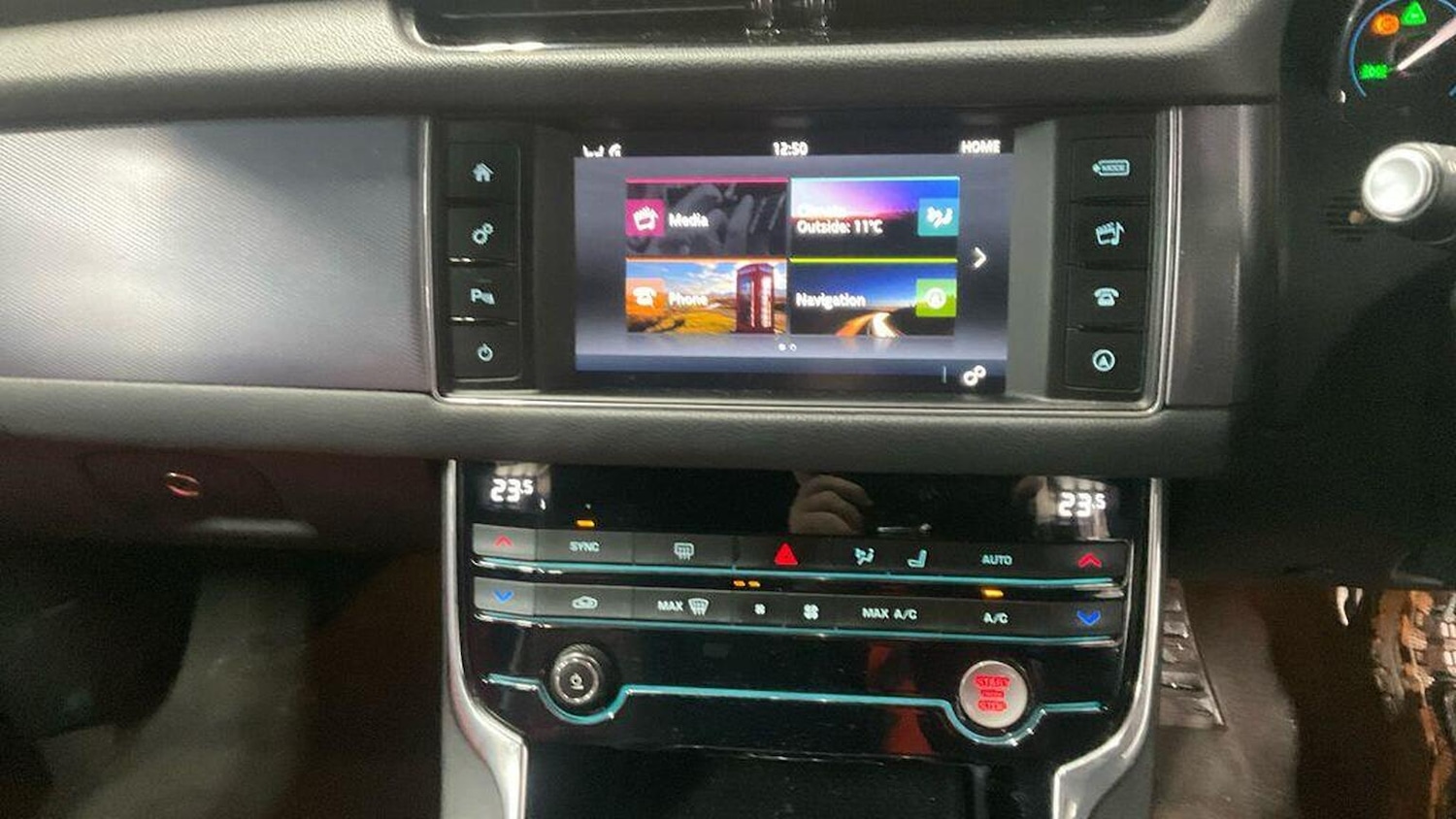 Used Jaguar XF 2017 for sale - 77313944: Photo 8