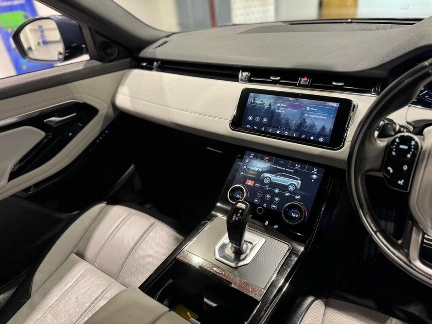 Used Land Rover Range Rover Evoque 2019 for sale - 77572876: Photo 9