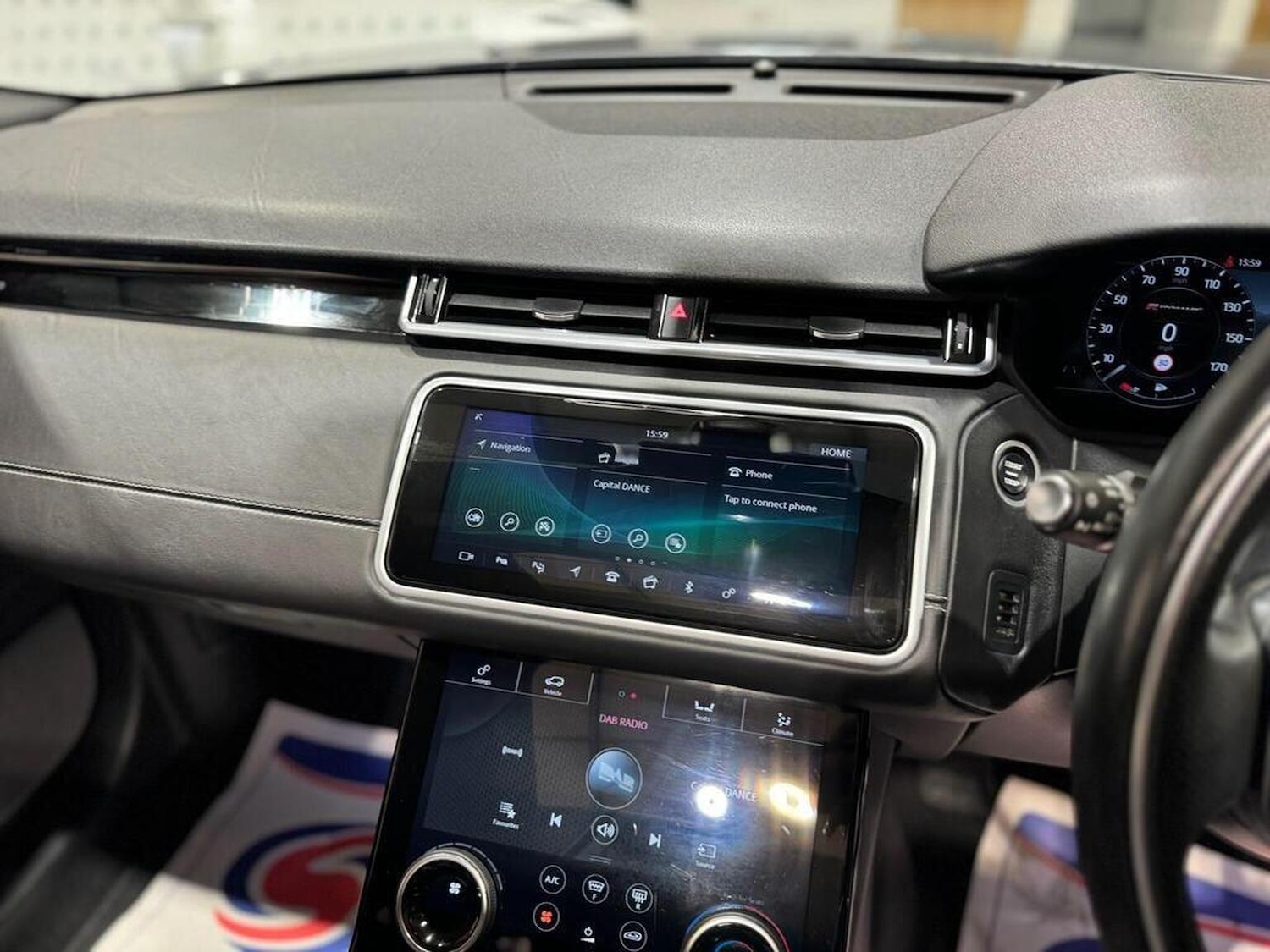 Used Land Rover Range Rover Velar 2018 for sale - 77632454: Photo 18