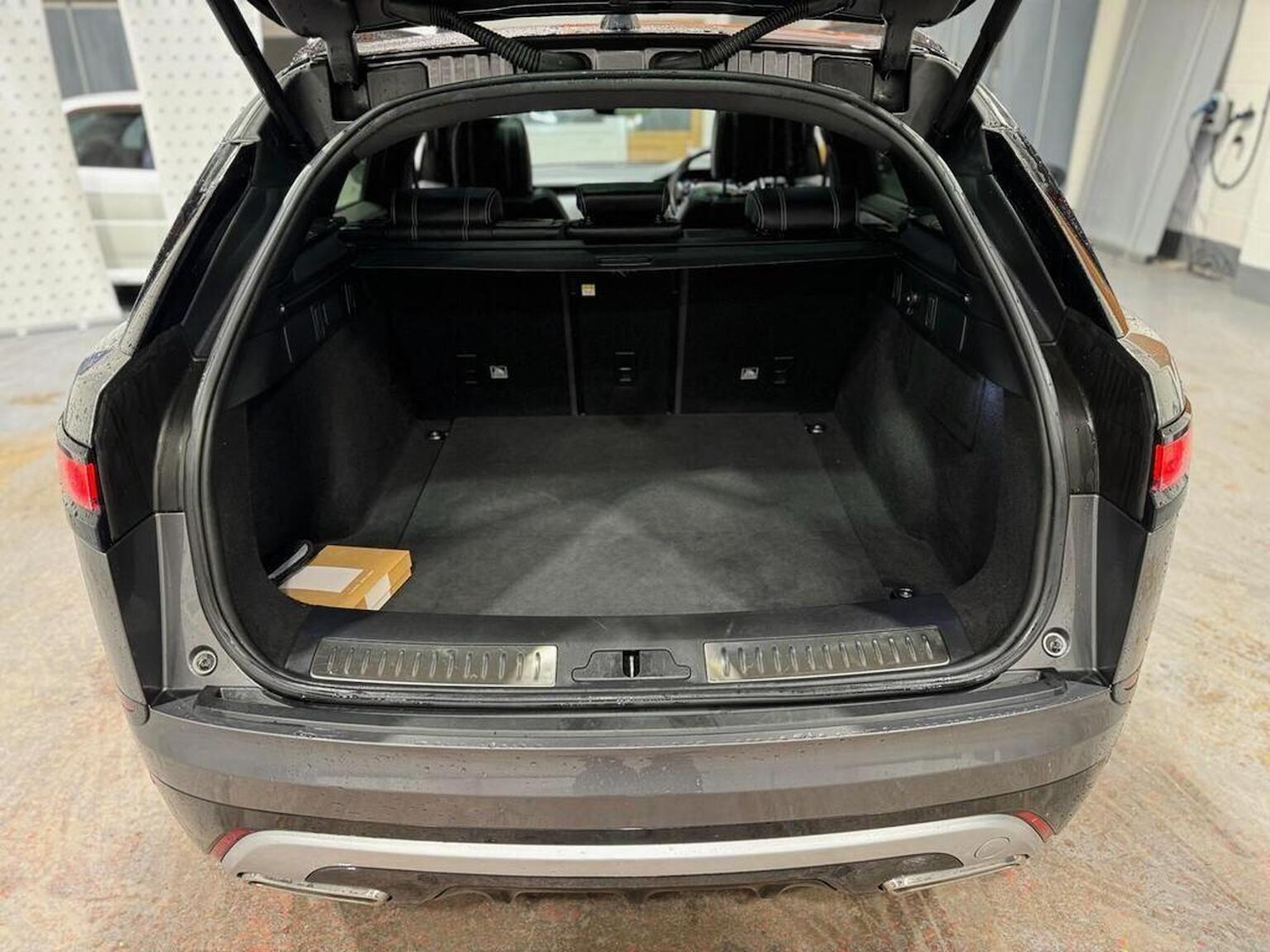 Used Land Rover Range Rover Velar 2018 for sale - 77632454: Photo 25