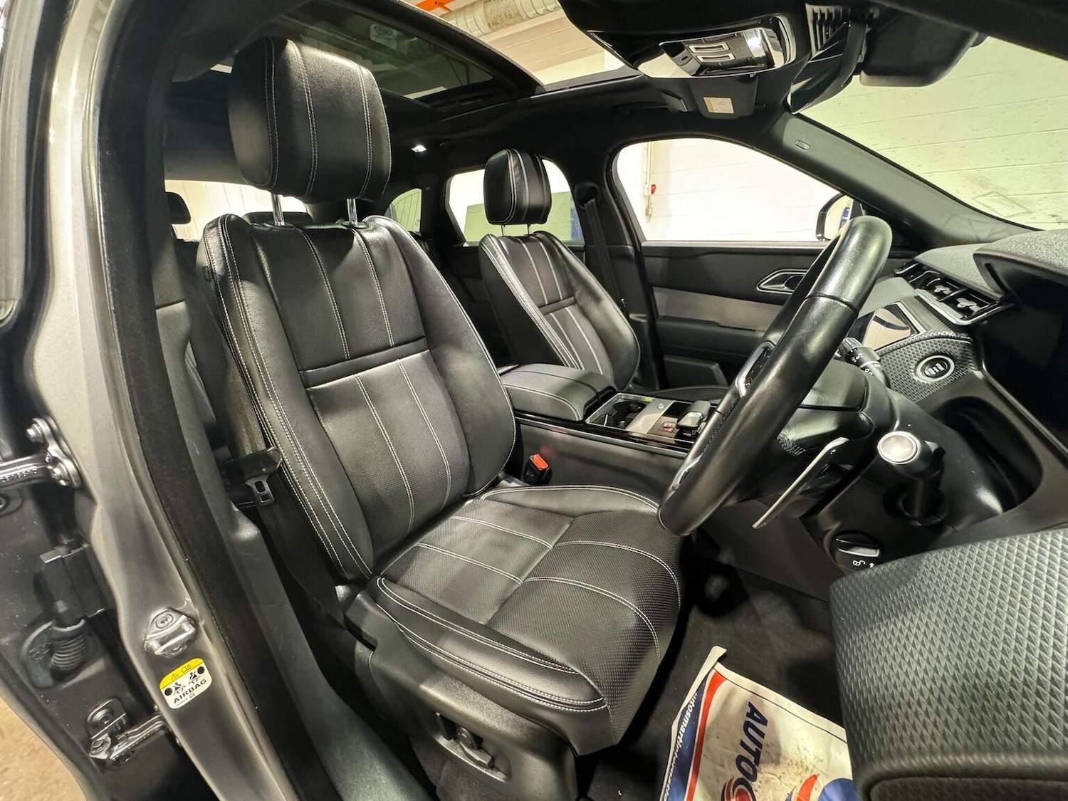 Used Land Rover Range Rover Velar 2022 for sale - 77622464: Photo 13