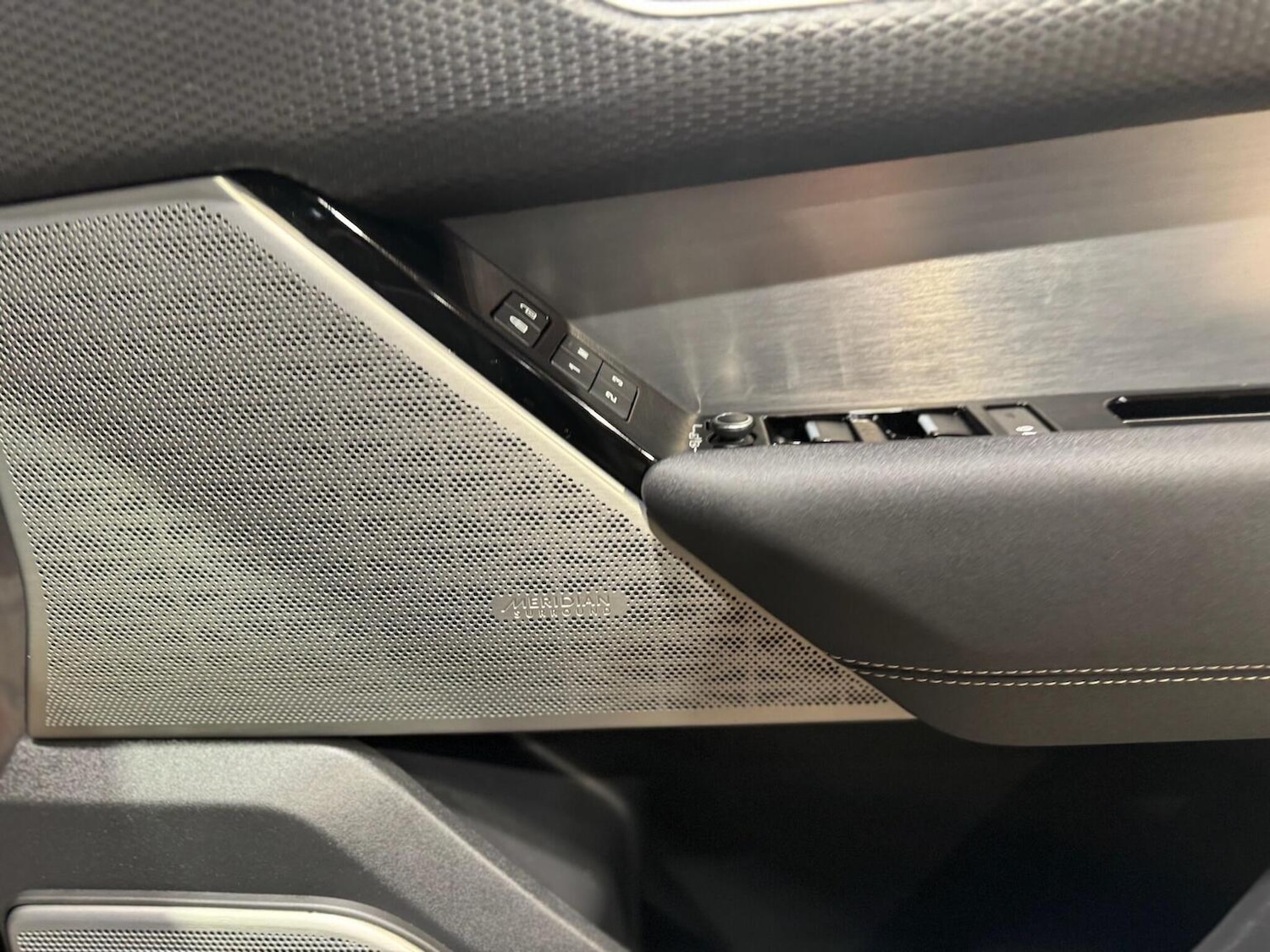 Used Land Rover Range Rover Velar 2022 for sale - 77622464: Photo 17