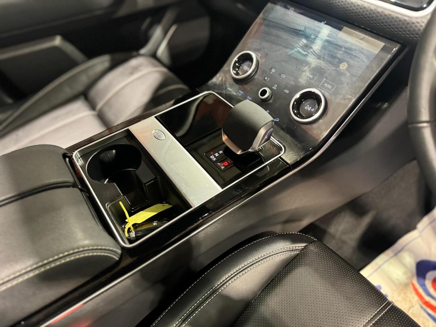 Used Land Rover Range Rover Velar 2022 for sale - 77622464: Photo 21