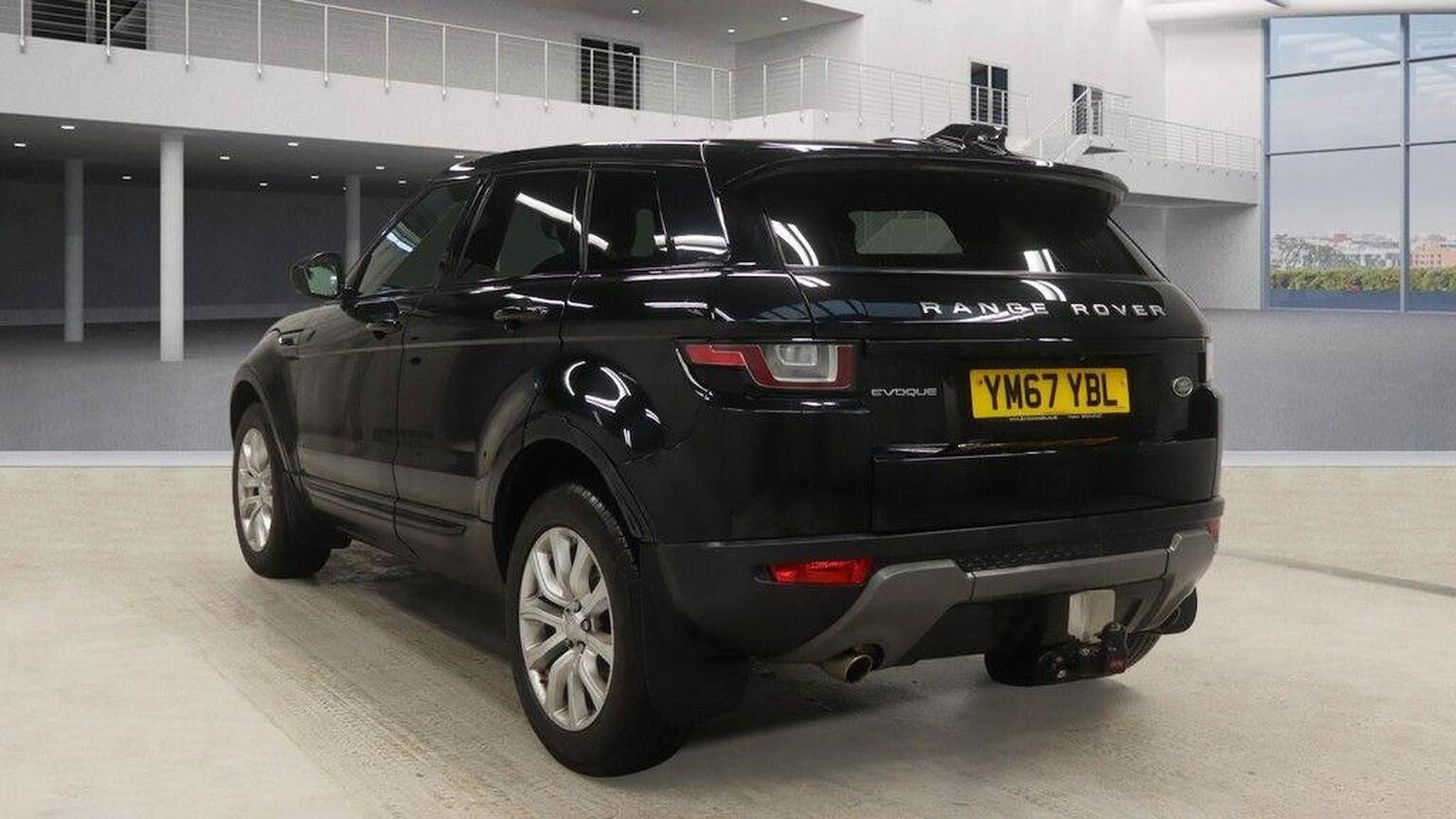 Used Land Rover Range Rover Evoque 2017 for sale - 77548252: Photo 3