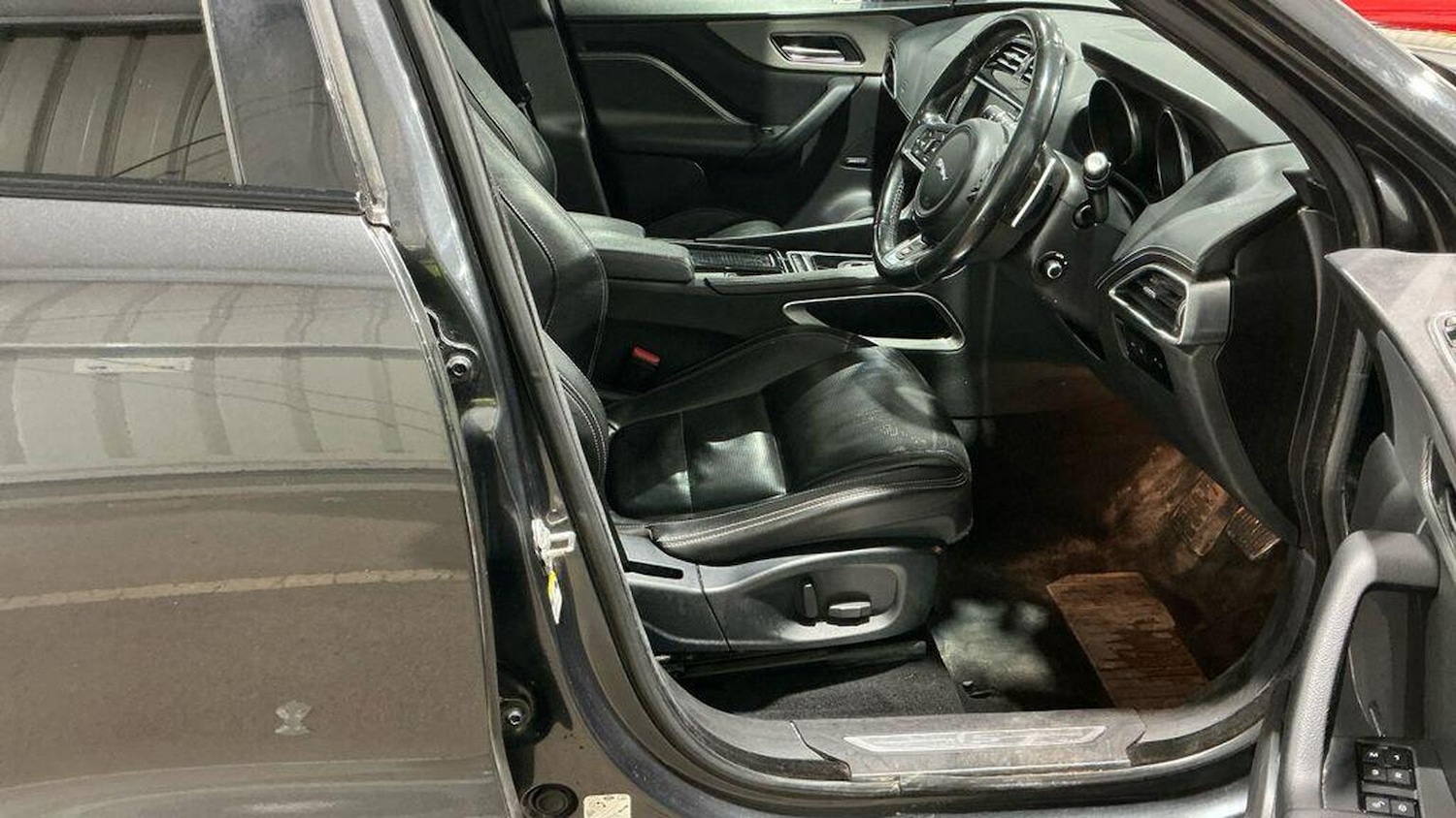 Used Jaguar F-Pace 2016 for sale - 77453374: Photo 7