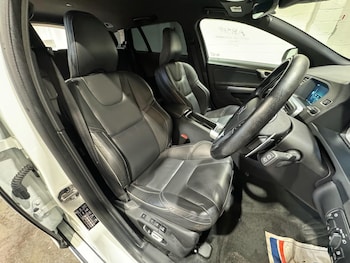 Used Volvo V60 2015 for sale - 79284022: Photo