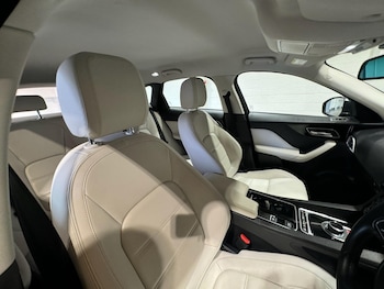 Used Jaguar F-Pace 2016 for sale - 79348974: Photo