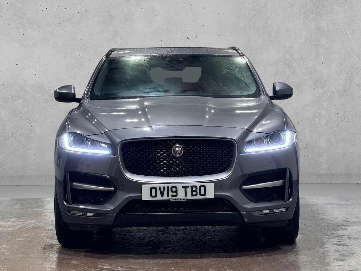 Used Jaguar F-Pace 2019 for sale - 77578473: Photo 2