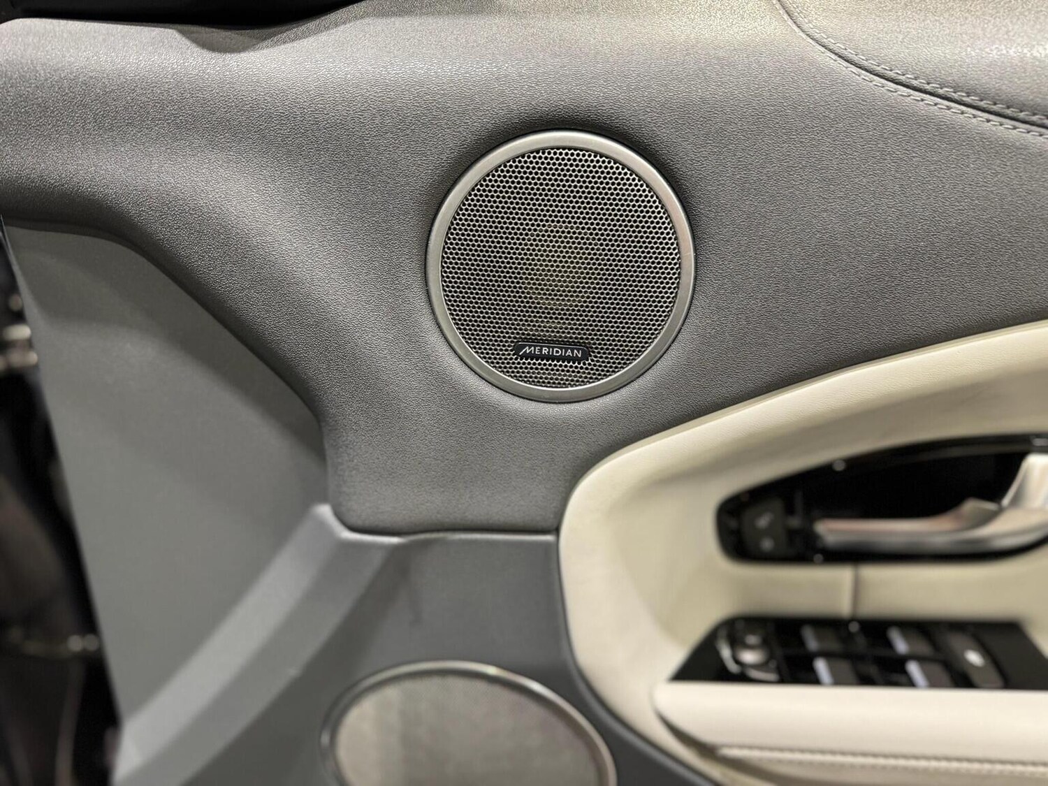 Used Land Rover Range Rover Evoque 2016 for sale - 77336754: Photo 20