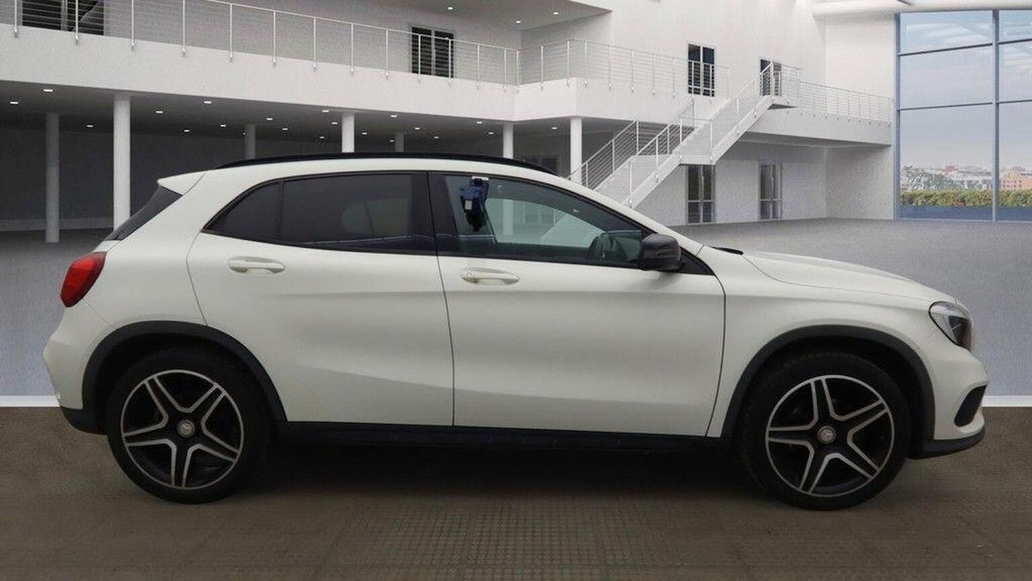 Used Mercedes-Benz GLA 2015 for sale - 77610046: Photo 5