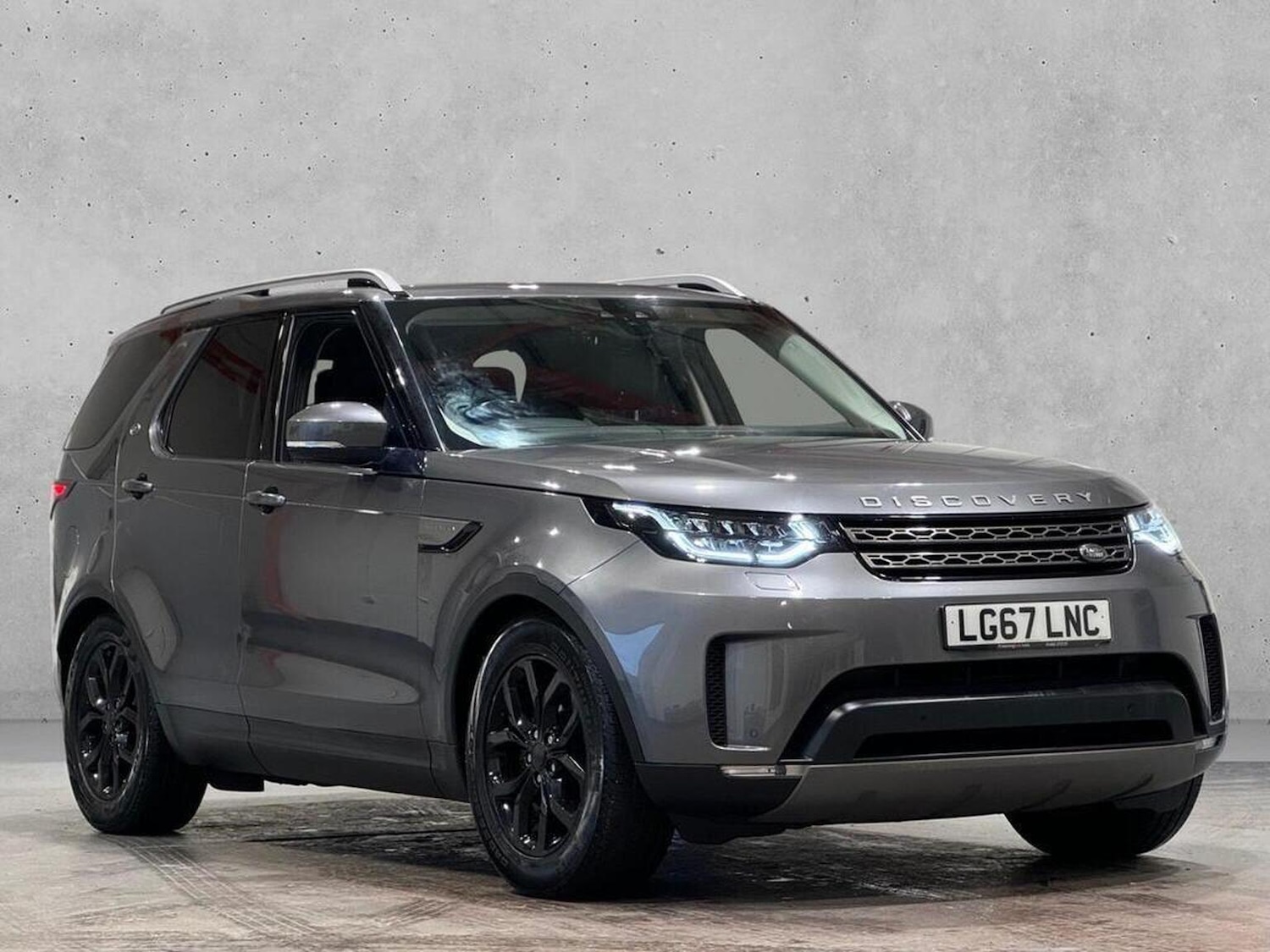 Used Land Rover Discovery 2017 for sale - 77478106: Photo 3