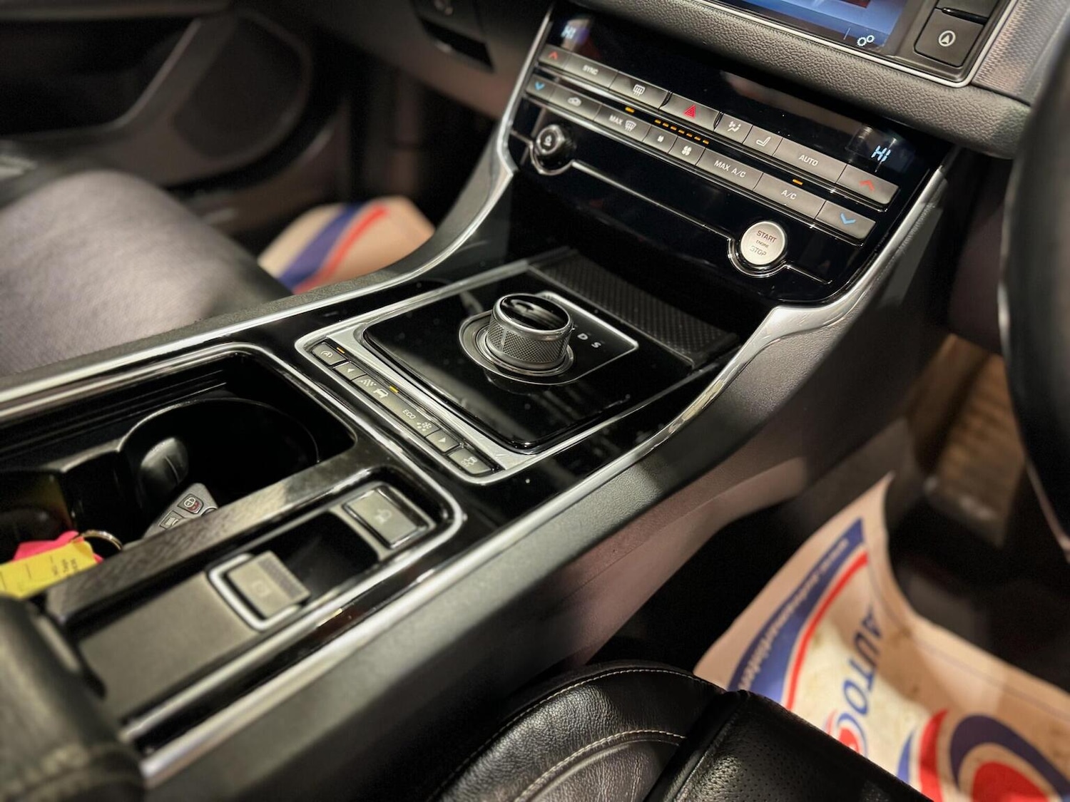 Used Jaguar XF 2016 for sale - 77694244: Photo 16