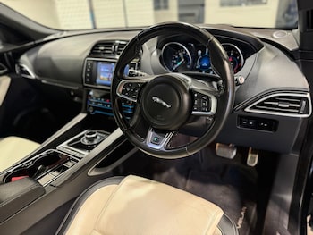 Used Jaguar F-Pace 2017 for sale - 79284056: Photo