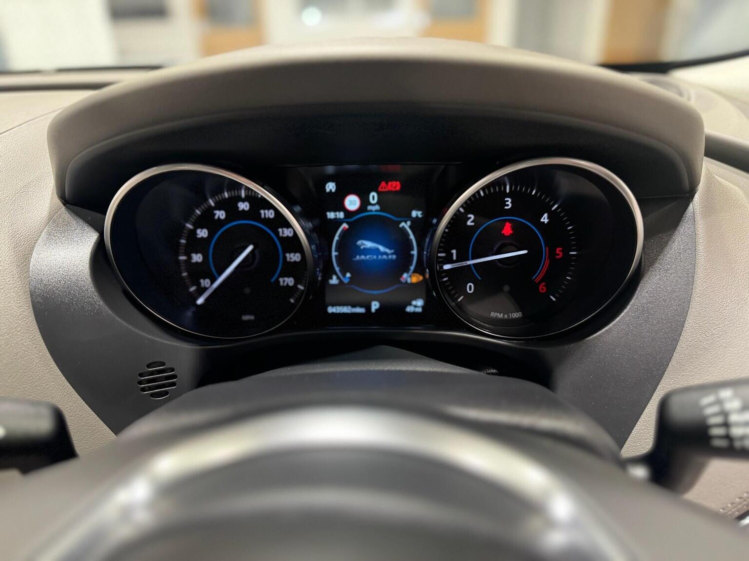 Used Jaguar F-Pace 2018 for sale - 77336753: Photo 10