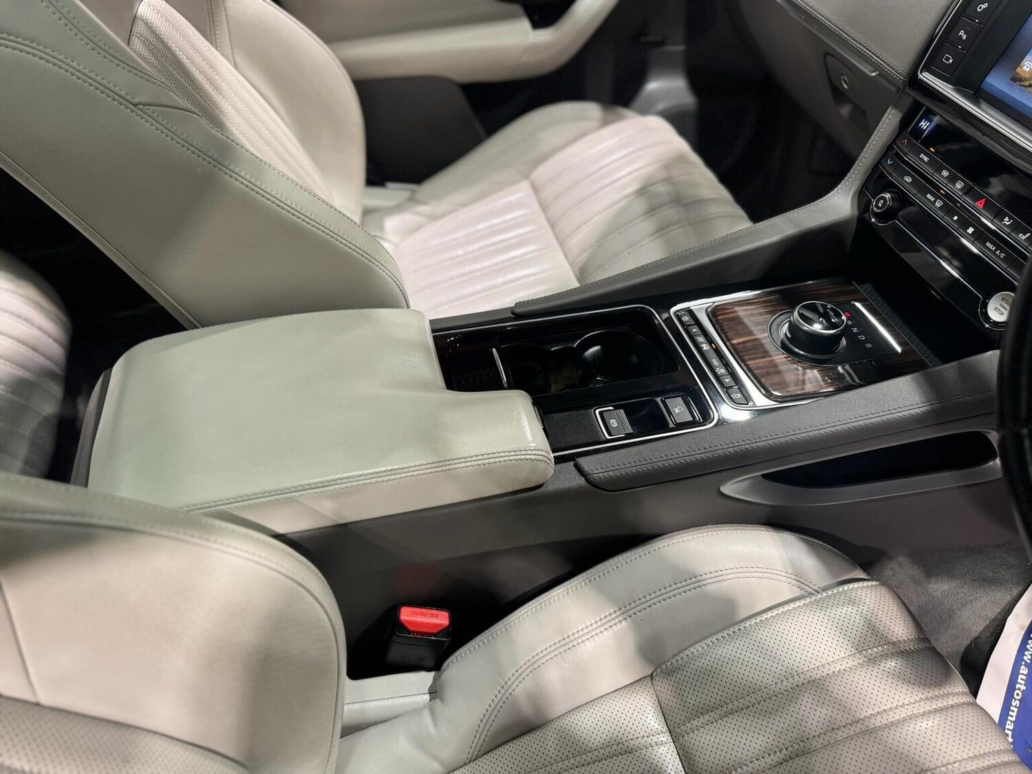 Used Jaguar F-Pace 2018 for sale - 77336753: Photo 15