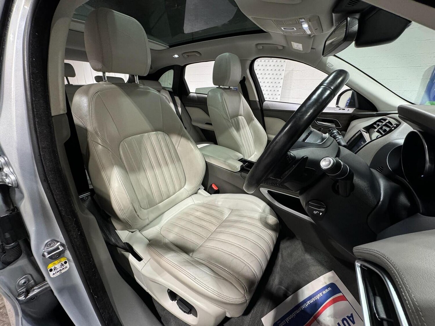 Used Jaguar F-Pace 2018 for sale - 77336753: Photo 16