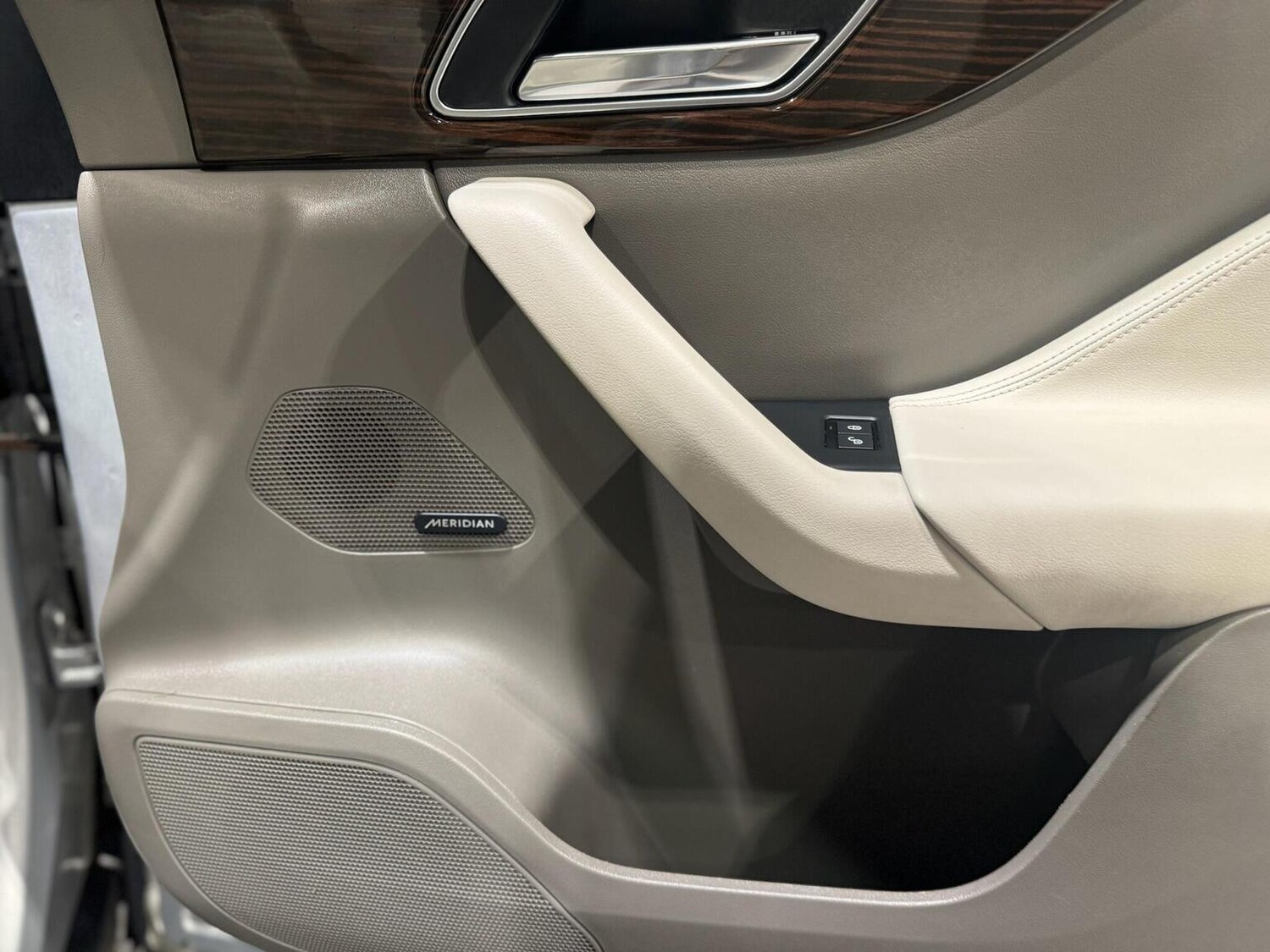 Used Jaguar F-Pace 2018 for sale - 77336753: Photo 20