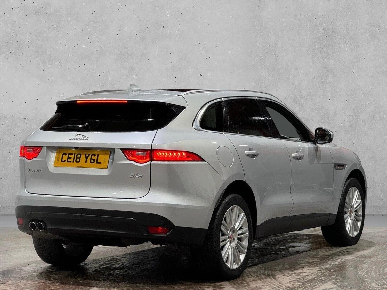 Used Jaguar F-Pace 2018 for sale - 77336753: Photo 5