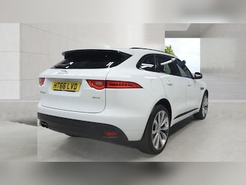 Used Jaguar F-Pace 2017 for sale - 78739585: Photo