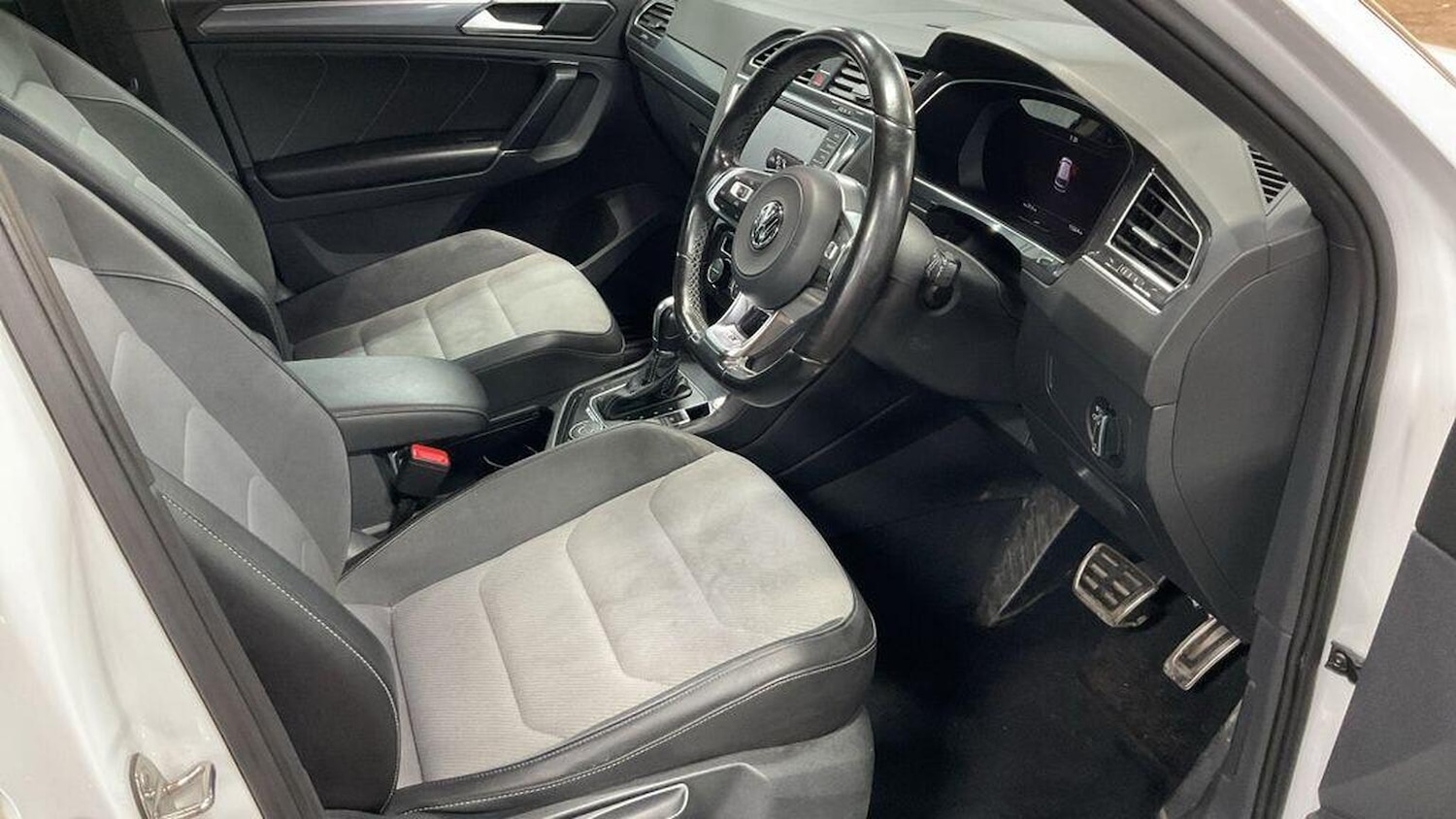 Used Volkswagen Tiguan 2016 for sale - 77314059: Photo 8