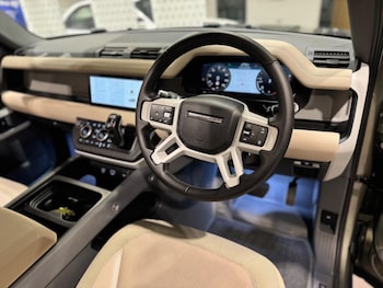 Used Land Rover Defender 2020 for sale - 79284076: Photo