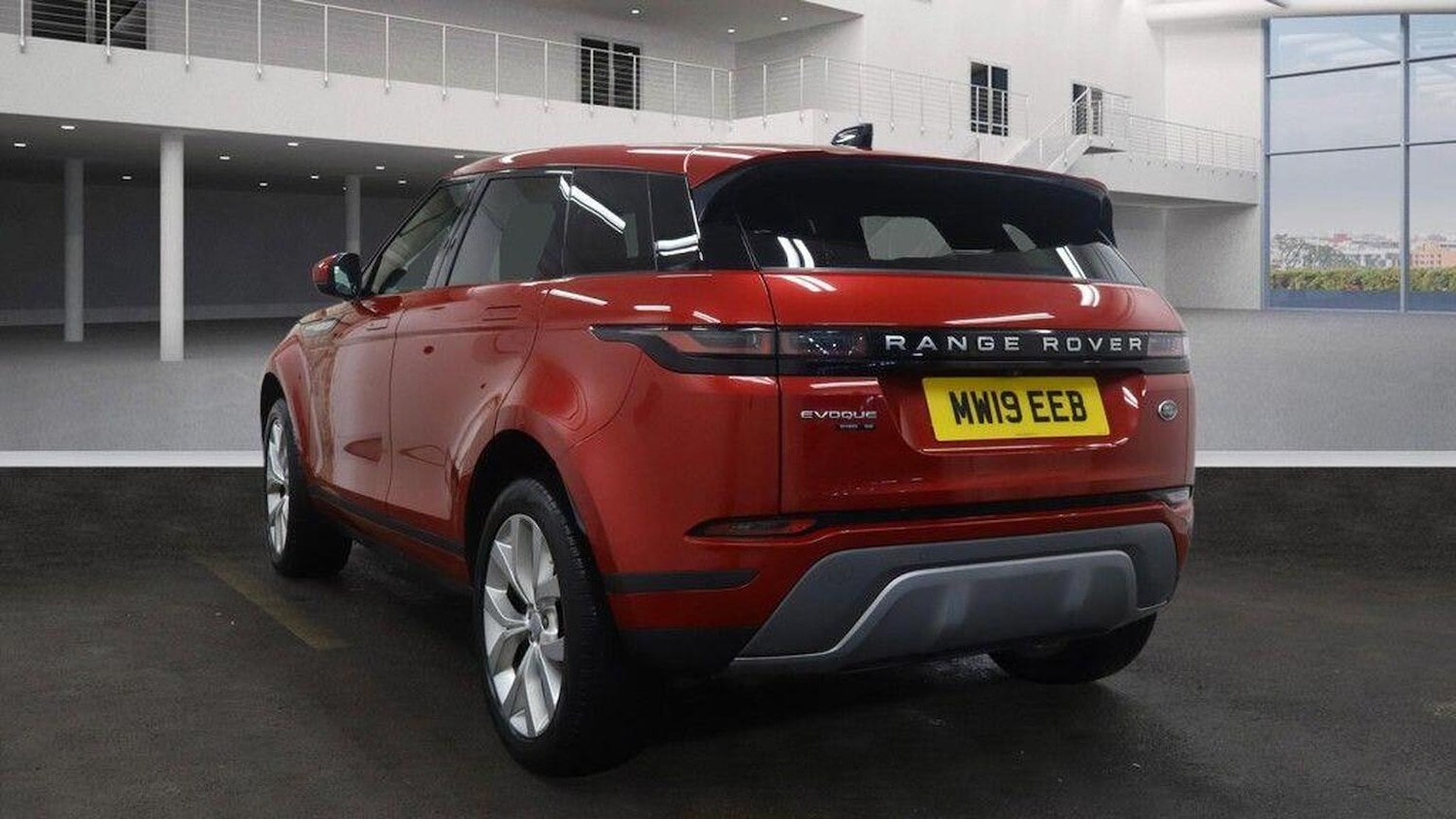 Used Land Rover Range Rover Evoque 2019 for sale - 77610045: Photo 3