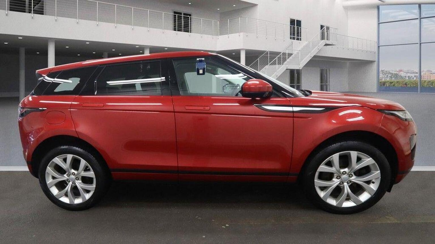Used Land Rover Range Rover Evoque 2019 for sale - 77610045: Photo 5