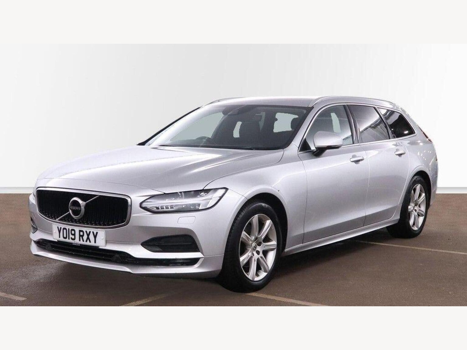 Used Volvo V90 2019 for sale - 77572915: Photo 2