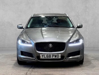 Used Jaguar XF 2018 for sale - 78575004: Photo