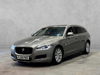 Used Jaguar XF 2018 for sale - 78575004: Photo