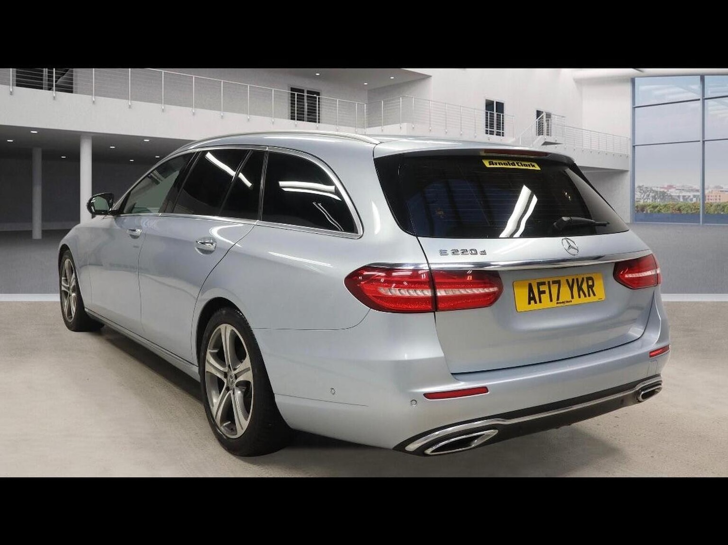 Used Mercedes-Benz E Class 2017 for sale - 77638642: Photo 3