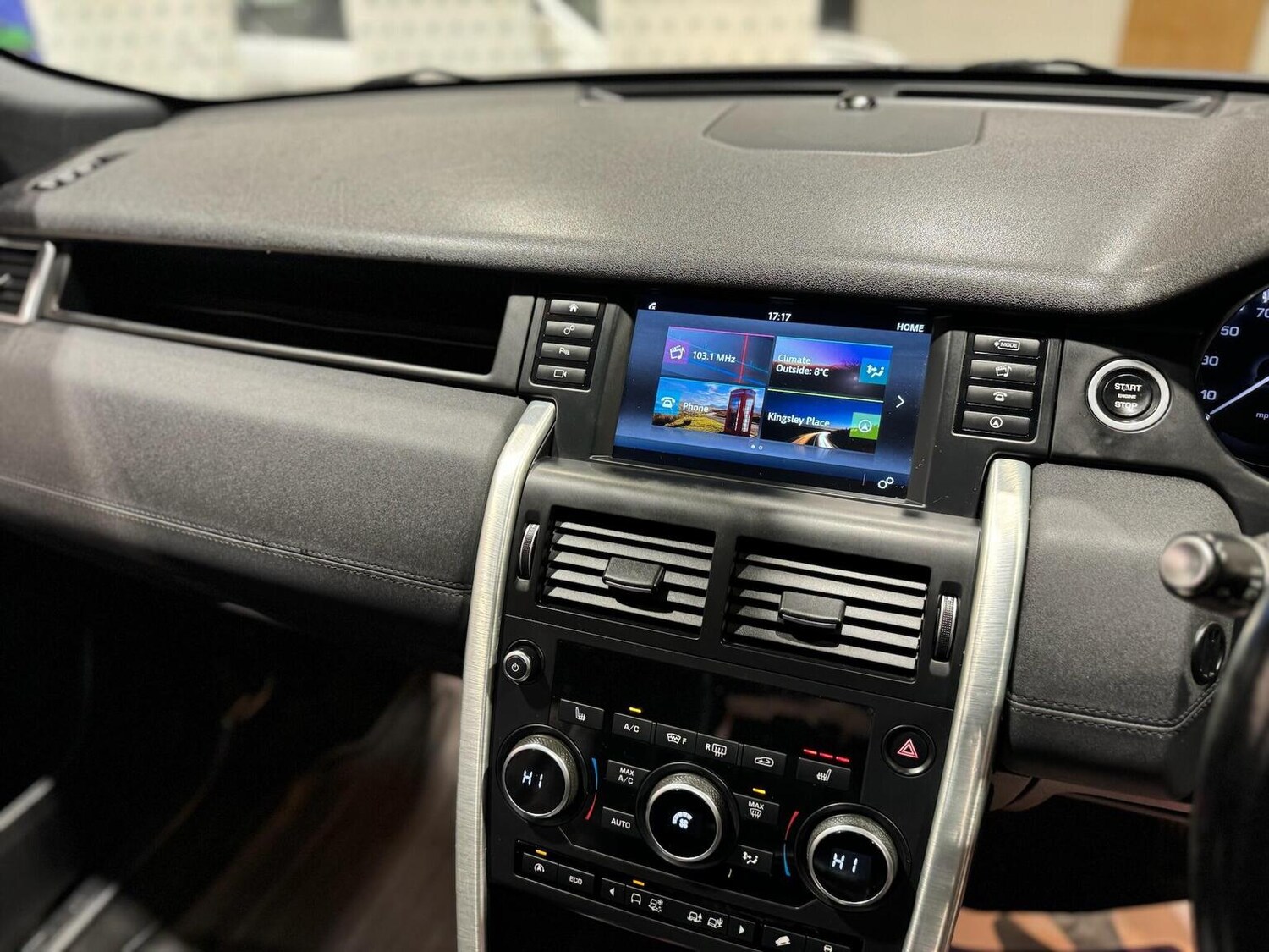 Used Land Rover Discovery Sport 2015 for sale - 77310738: Photo 13