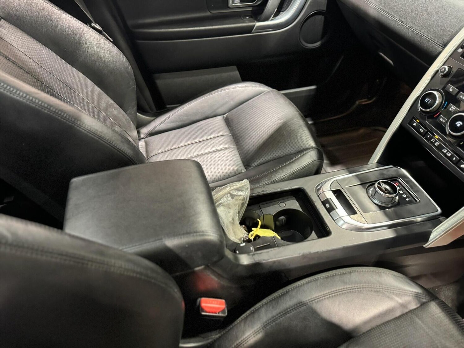 Used Land Rover Discovery Sport 2015 for sale - 77310738: Photo 15