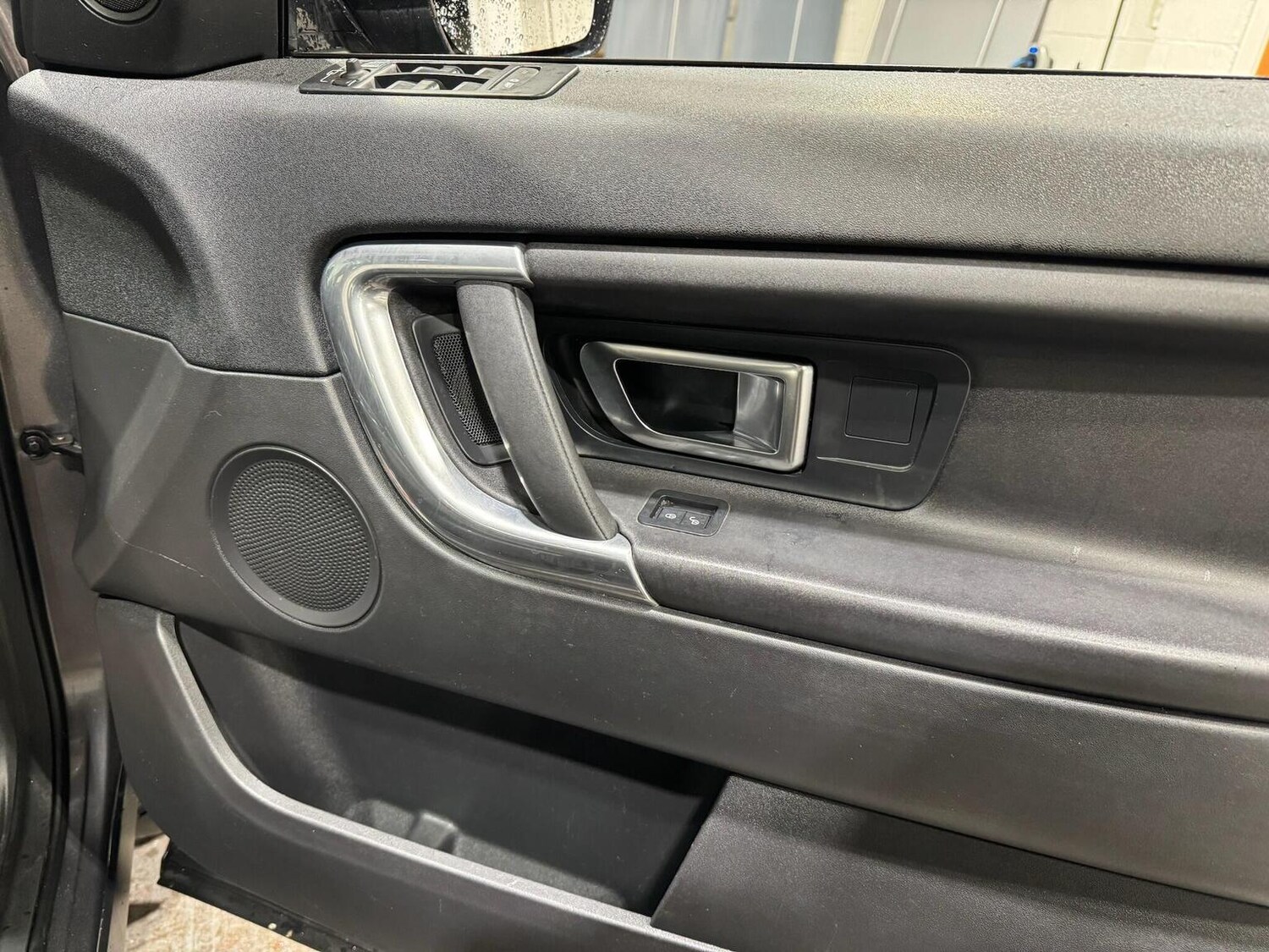 Used Land Rover Discovery Sport 2015 for sale - 77310738: Photo 16