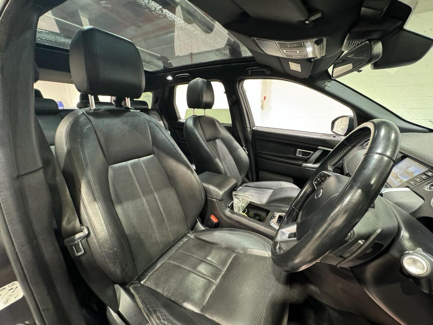 Used Land Rover Discovery Sport 2015 for sale - 77310738: Photo 17