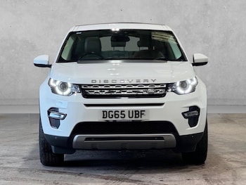 Used Land Rover Discovery Sport 2016 for sale - 79337378: Photo