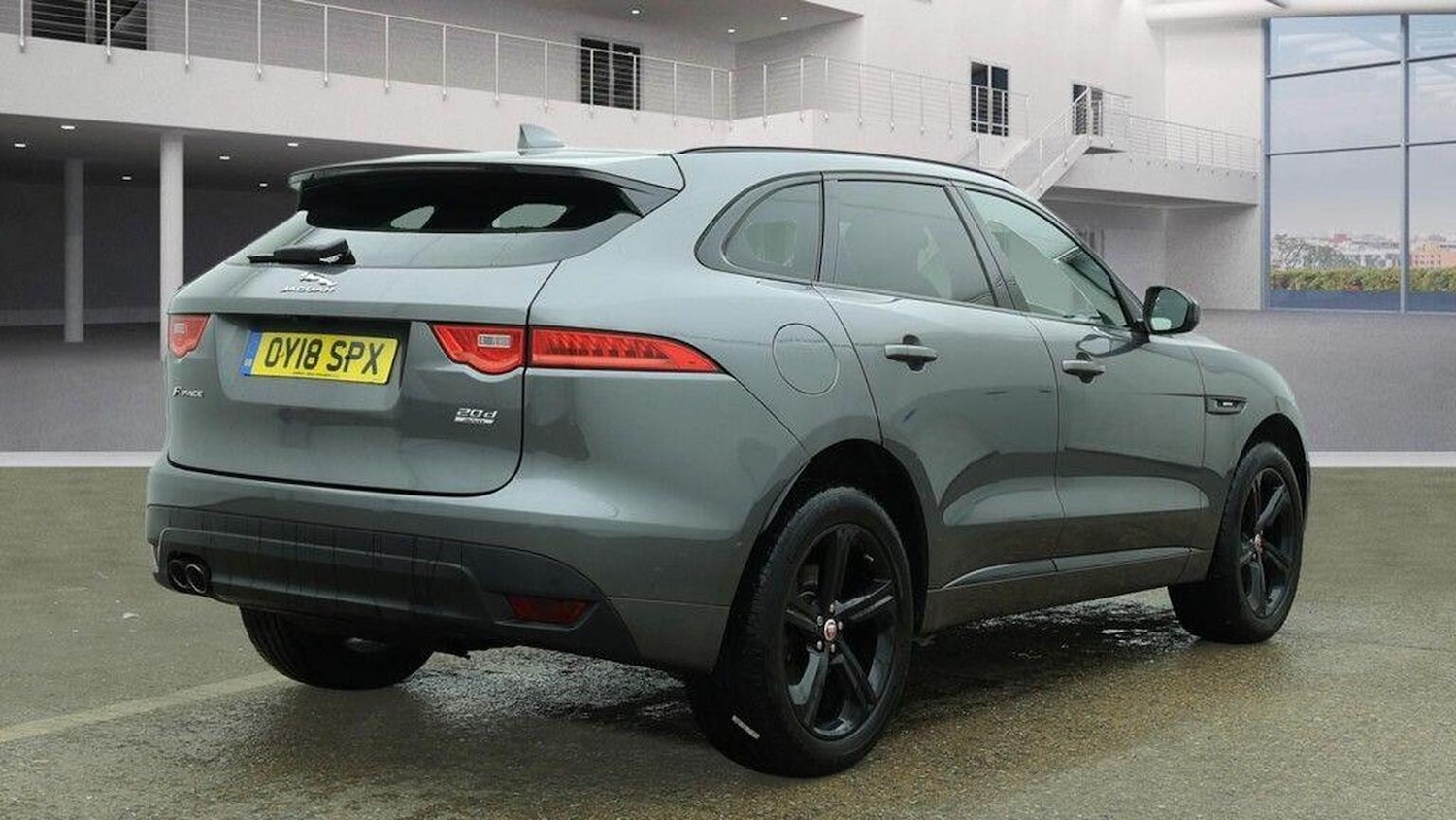 Used Jaguar F-Pace 2018 for sale - 77694304: Photo 4