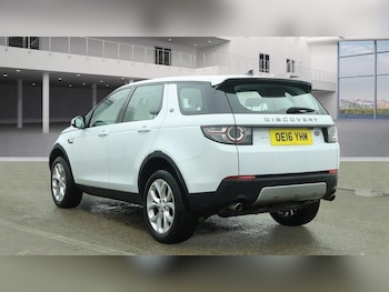 Used Land Rover Discovery Sport 2016 for sale - 77423502: Photo