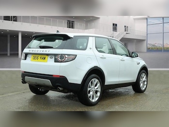 Used Land Rover Discovery Sport 2016 for sale - 77423502: Photo