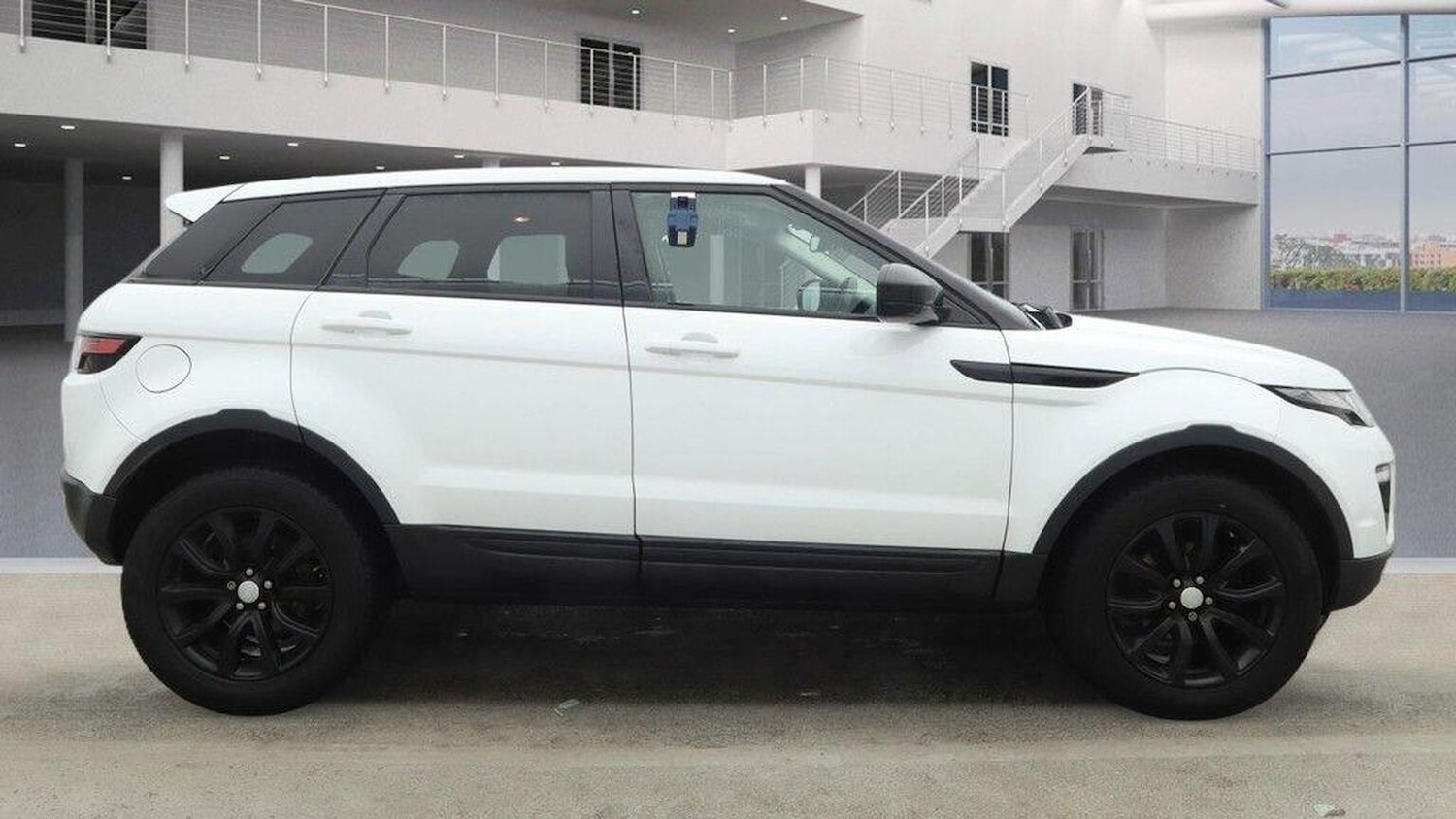 Used Land Rover Range Rover Evoque 2017 for sale - 77395260: Photo 5