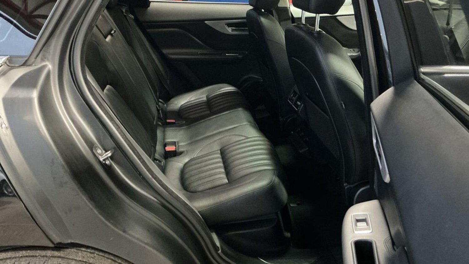 Used Jaguar F-Pace 2019 for sale - 77423481: Photo 7