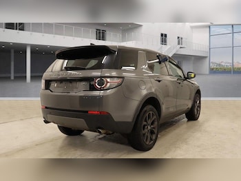 Used Land Rover Discovery Sport 2019 for sale - 77701121: Photo