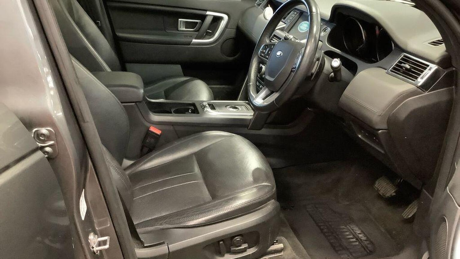 Used Land Rover Discovery Sport 2019 for sale - 77701121: Photo 8