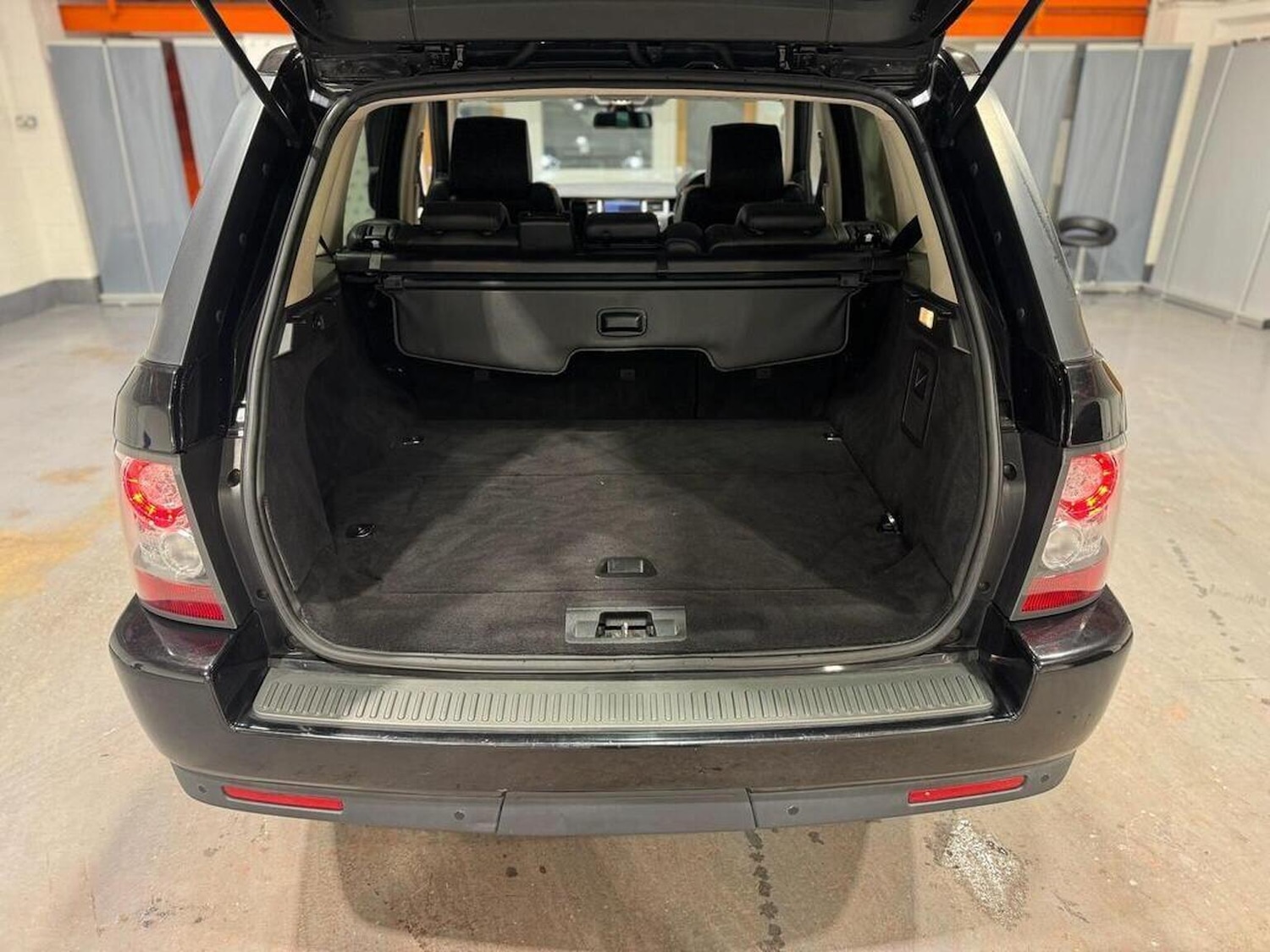 Used Land Rover Range Rover Sport 2011 for sale - 77572800: Photo 20