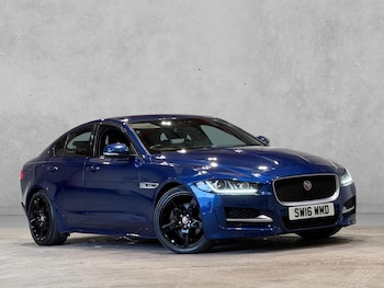 Used Jaguar XE 2016 for sale - 78574953: Photo
