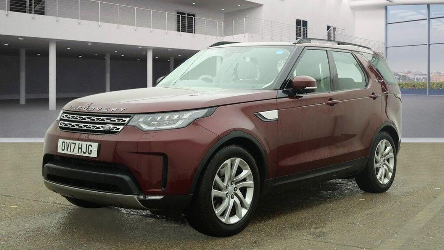 Used Land Rover Discovery 2017 for sale - 77303664: Photo 2